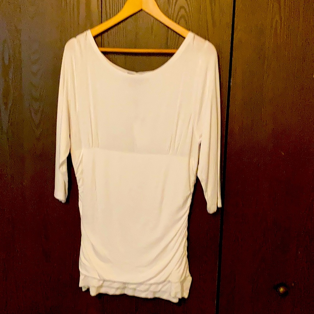 - NWT Lovely Zashi very stylish white top